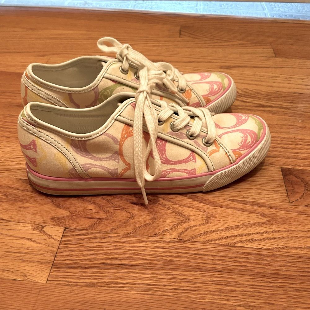 Coach womens Pastel Logo Dee Sneakers Size 7.5